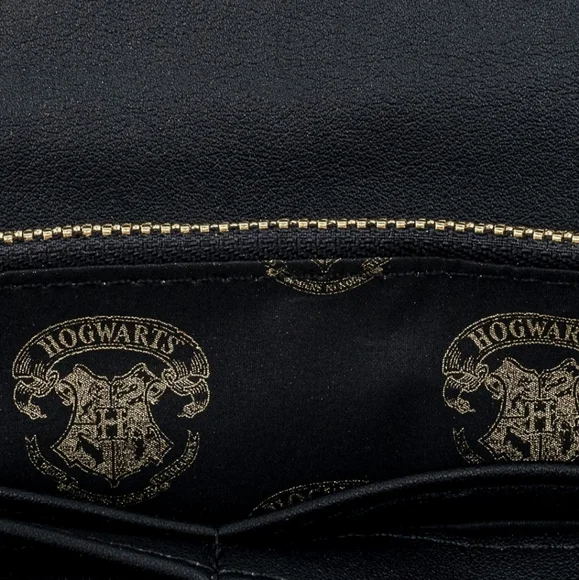 Loungefly Harry Potter Wallet - Picture 4 of 9